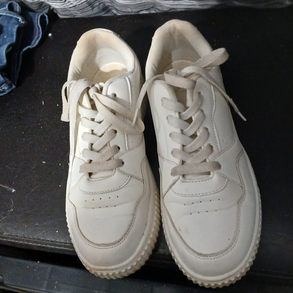 White Casual Sneakers